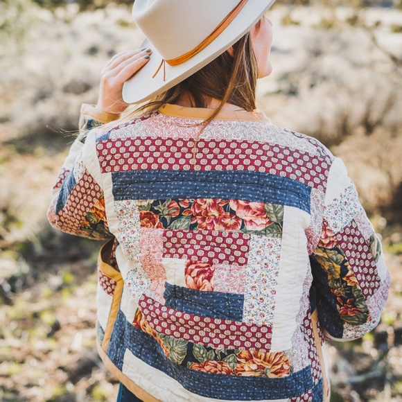 Handmade Quilt Jacket – Ayora Jacket Pattern – Upcycled Vintage Quilt (M/L) - Picture 5 of 10